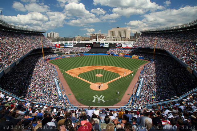 Baseball stadium crowd sunny day #3 free wallpaper - medium preview image