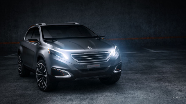 Silver suv dark room spotlight free wallpaper - medium preview image