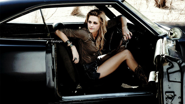 Woman sitting back car legs free wallpaper - medium preview image
