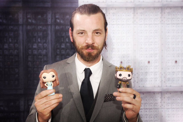 Man suit dolls fake monkey free wallpaper - medium preview image