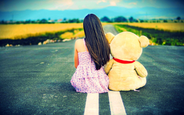Girl road winnie pooh backyard free wallpaper - medium preview image