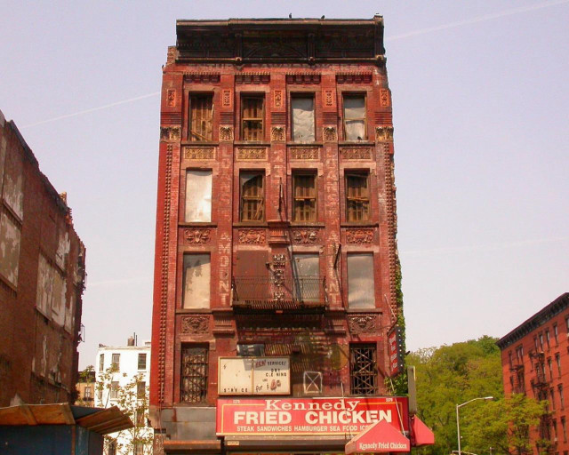 Fried chicken building city street free wallpaper - medium preview image