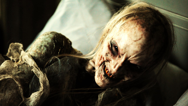 Creepy doll bed cloth head free wallpaper - medium preview image