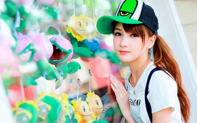 Girl hat tshirt cartoon characters #3 free wallpaper - medium preview image