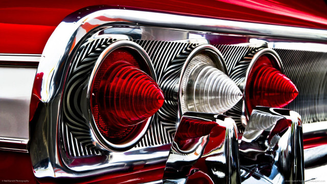 Shiny red car tail lights free wallpaper - medium preview image