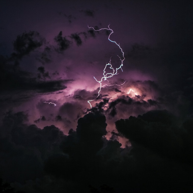 Lightning bolt night sky clouds free wallpaper - medium preview image