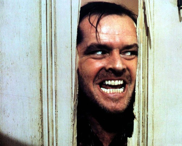 Bearded man smiling doorframe tie free wallpaper - medium preview image