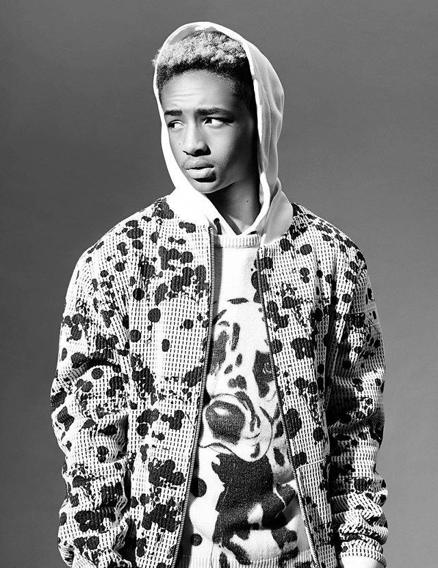 Man hoodie skateboard pose picture free wallpaper - medium preview image