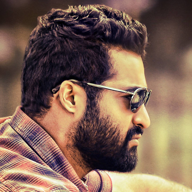 Man beard sunglasses serious looking free wallpaper - medium preview image