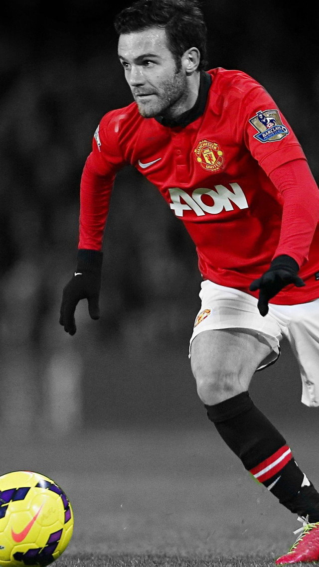 Man redshirt soccer yellowball action free wallpaper - medium preview image