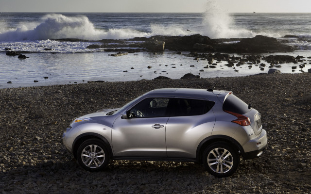 Silver car rocky beach ocean free wallpaper - medium preview image