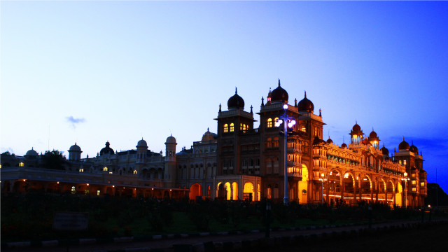 Large building clock tower night #14 free wallpaper - medium preview image