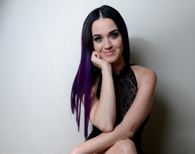 Woman purple hair sitting table free wallpaper - medium preview image