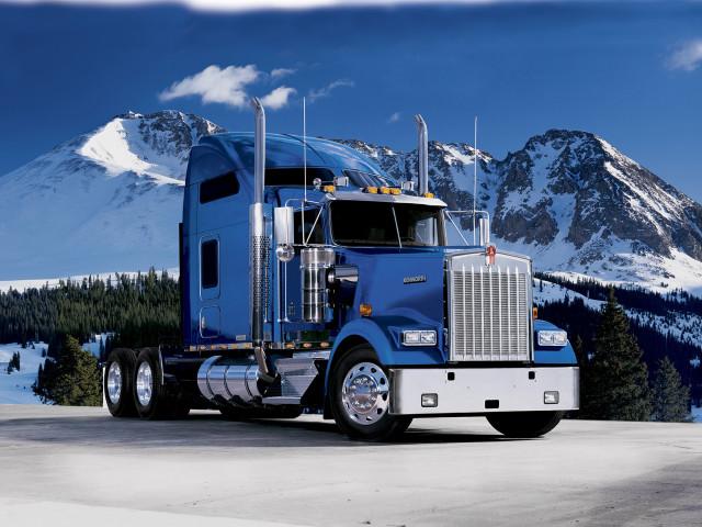 Blue truck mountain scene detailed #2 free wallpaper - medium preview image