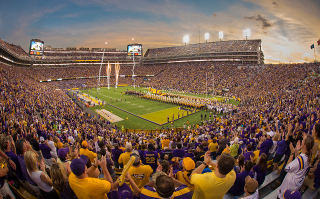Football stadium crowd game field #2 free wallpaper - medium preview image