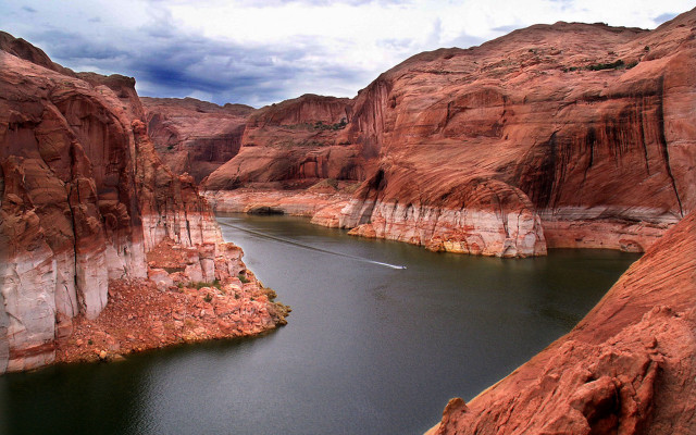 River canyon red rocks cloudy free wallpaper - medium preview image