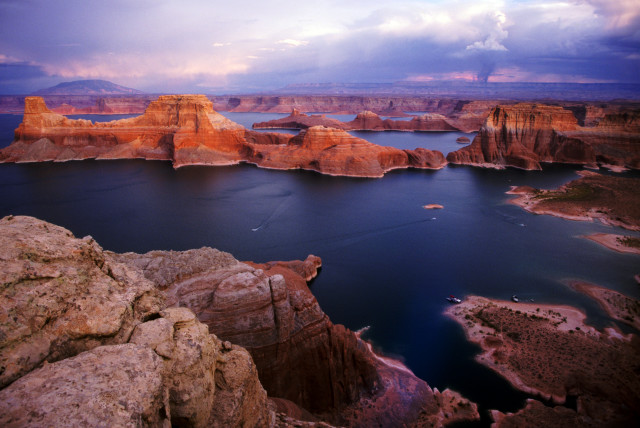 Lake mountains rocks cloudy sky free wallpaper - medium preview image