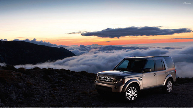 Land rover mountain top clouds free wallpaper - medium preview image