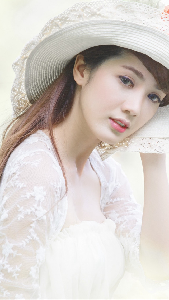 Woman white hat white dress free wallpaper - medium preview image