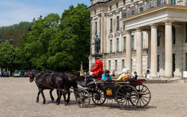 Horse drawn carriage man red free wallpaper - medium preview image
