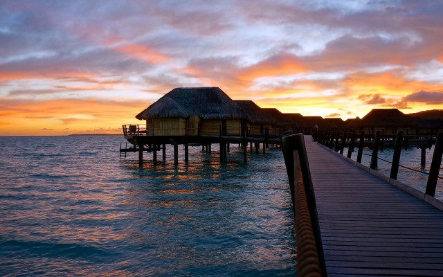 Pier hut sunset dawn ocean free wallpaper - medium preview image