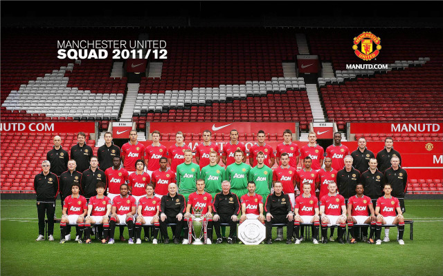 Team photo manchester united fans free wallpaper - medium preview image