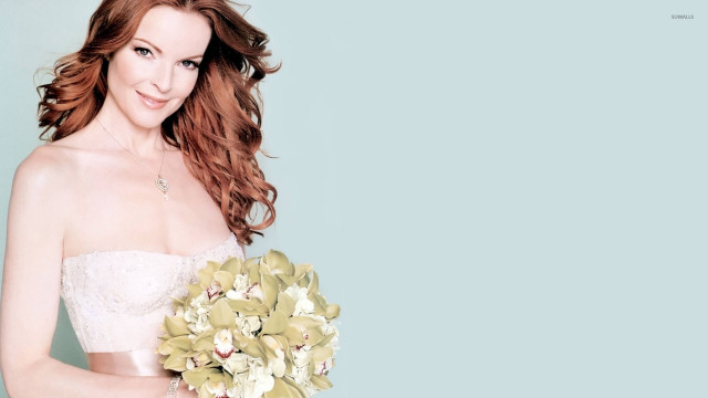 Woman white dress bouquet flowers #4 free wallpaper - medium preview image