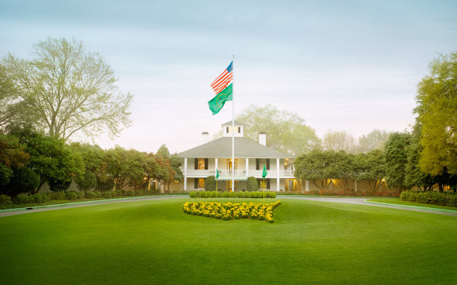 Large white house flag roof free wallpaper - medium preview image