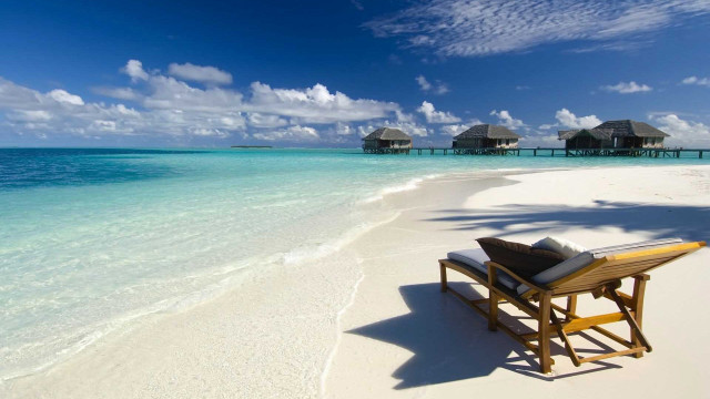 Chair beach ocean view huts free wallpaper - medium preview image