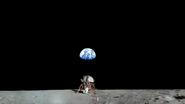 Man on moon blue earth free wallpaper - medium preview image