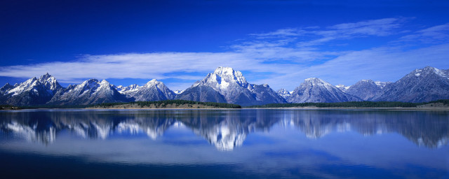 Mountain range reflection lake blue #3 free wallpaper - medium preview image