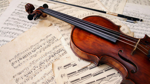 Violin sheet music background pen free wallpaper - medium preview image