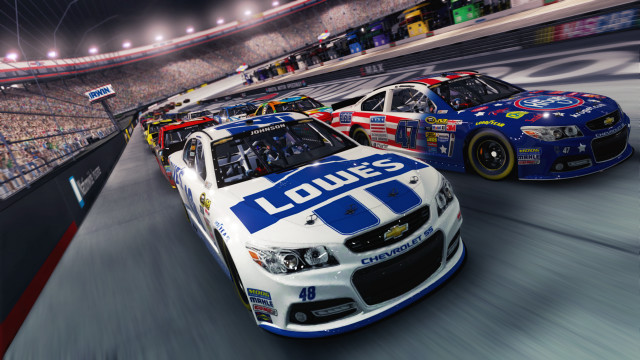Racing cars track crowd stands free wallpaper - medium preview image