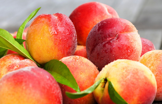 Peach leaves water drops superflat free wallpaper - medium preview image