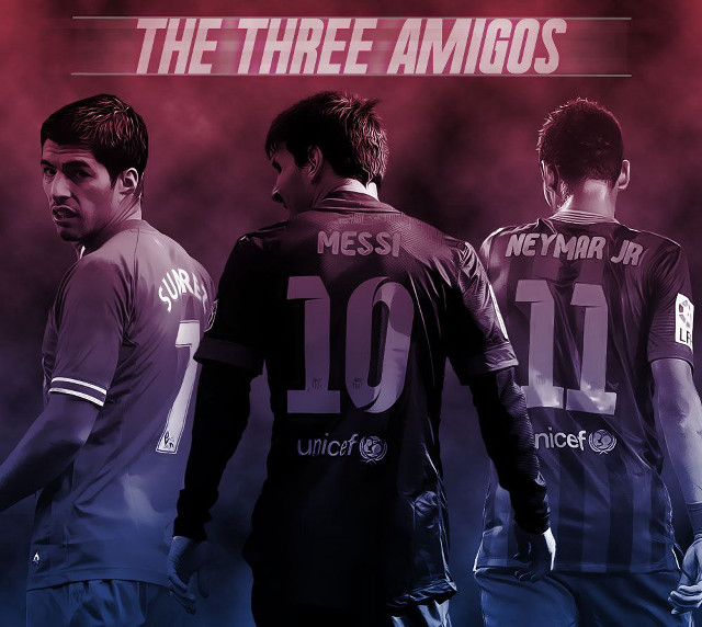Three amgoss soccer players uniforms free wallpaper - medium preview image