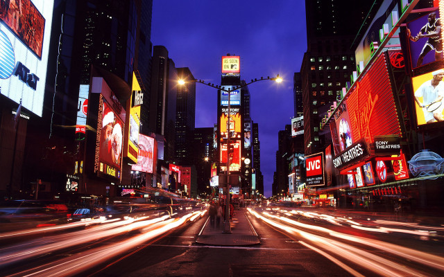 City street traffic tall buildings #3 free wallpaper - medium preview image
