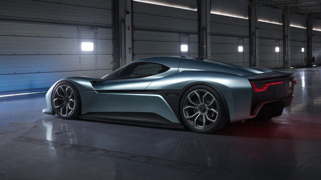 Silver sports car garage red #4 free wallpaper - medium preview image