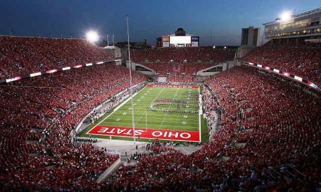 Stadium full people football field #3 free wallpaper - medium preview image