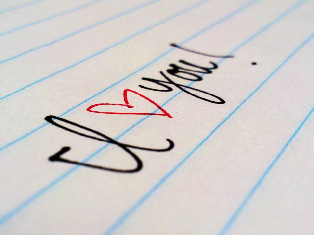 Close up paper writing pen free wallpaper - medium preview image