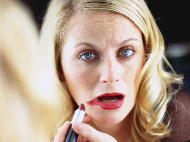 Woman lipstick mirror surprised red free wallpaper - medium preview image