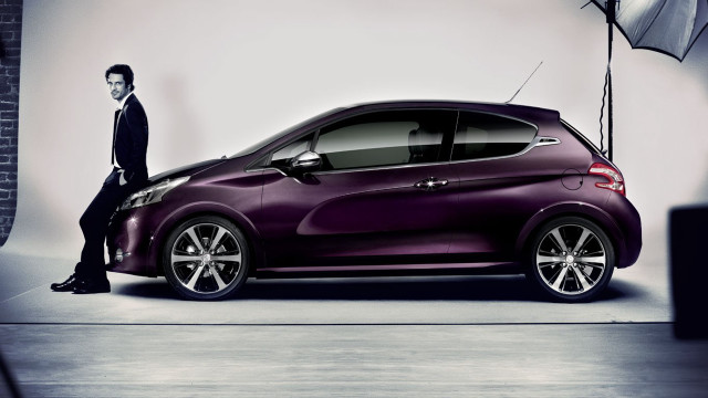 Man purple car studio umbrella free wallpaper - medium preview image