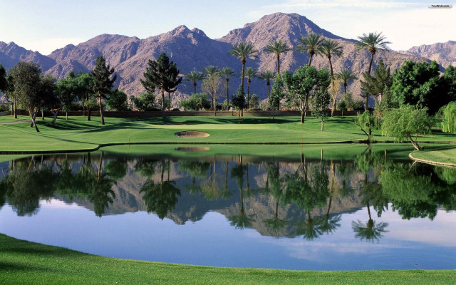 Golf pond mountains palm trees free wallpaper - medium preview image