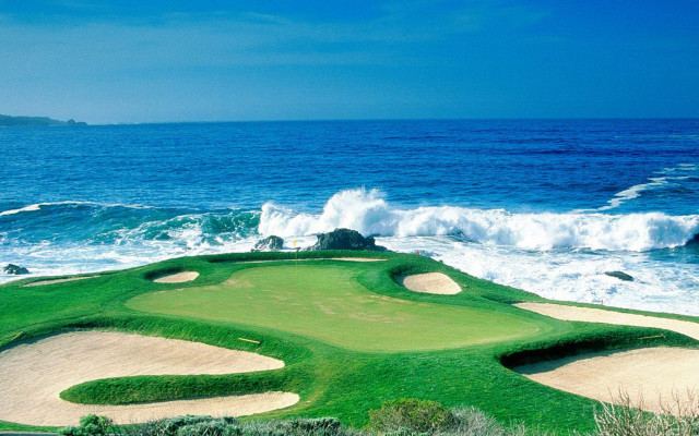 Golf course ocean view waves free wallpaper - medium preview image