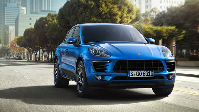 Blue porsche cayenne city street free wallpaper - medium preview image