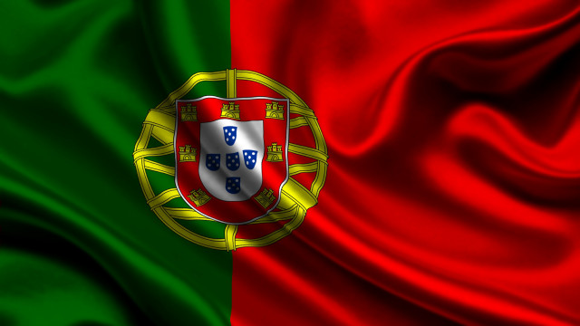 Portugal flag coat of arms free wallpaper - medium preview image