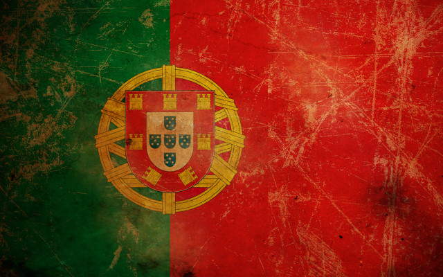 Red flag coat of arms free wallpaper - medium preview image