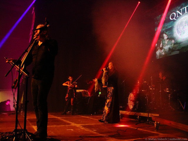 Band performance stage lights man free wallpaper - medium preview image