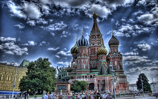Large building tall tower cloudy free wallpaper - medium preview image