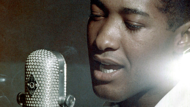 Man singing microphone light performance free wallpaper - medium preview image