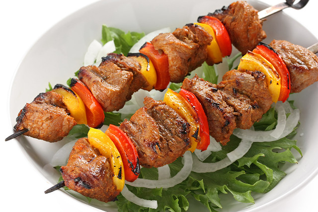Meat vegetables skewers onions peppers free wallpaper - medium preview image